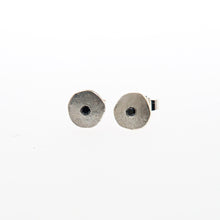 Laden Sie das Bild in den Galerie-Viewer, Ikopa Studs Silver - René Talmon L’Armée
